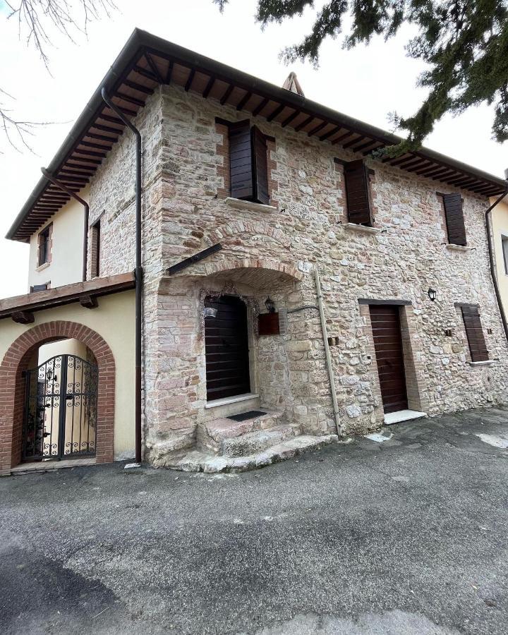 Casa Vacanze Vecchio Frantoio Residenza Moraiolo Spoleto Exterior foto