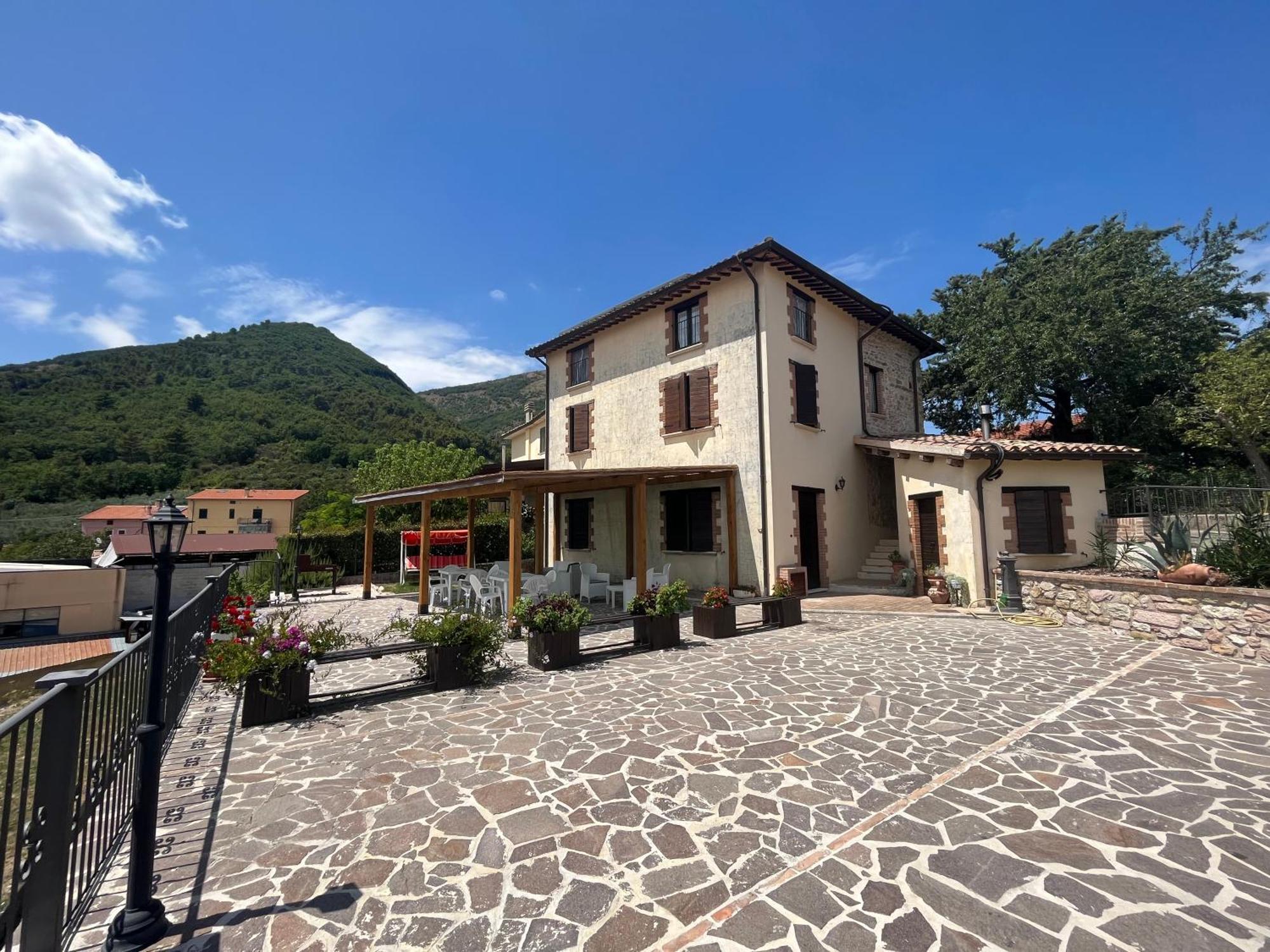 Casa Vacanze Vecchio Frantoio Residenza Moraiolo Spoleto Exterior foto
